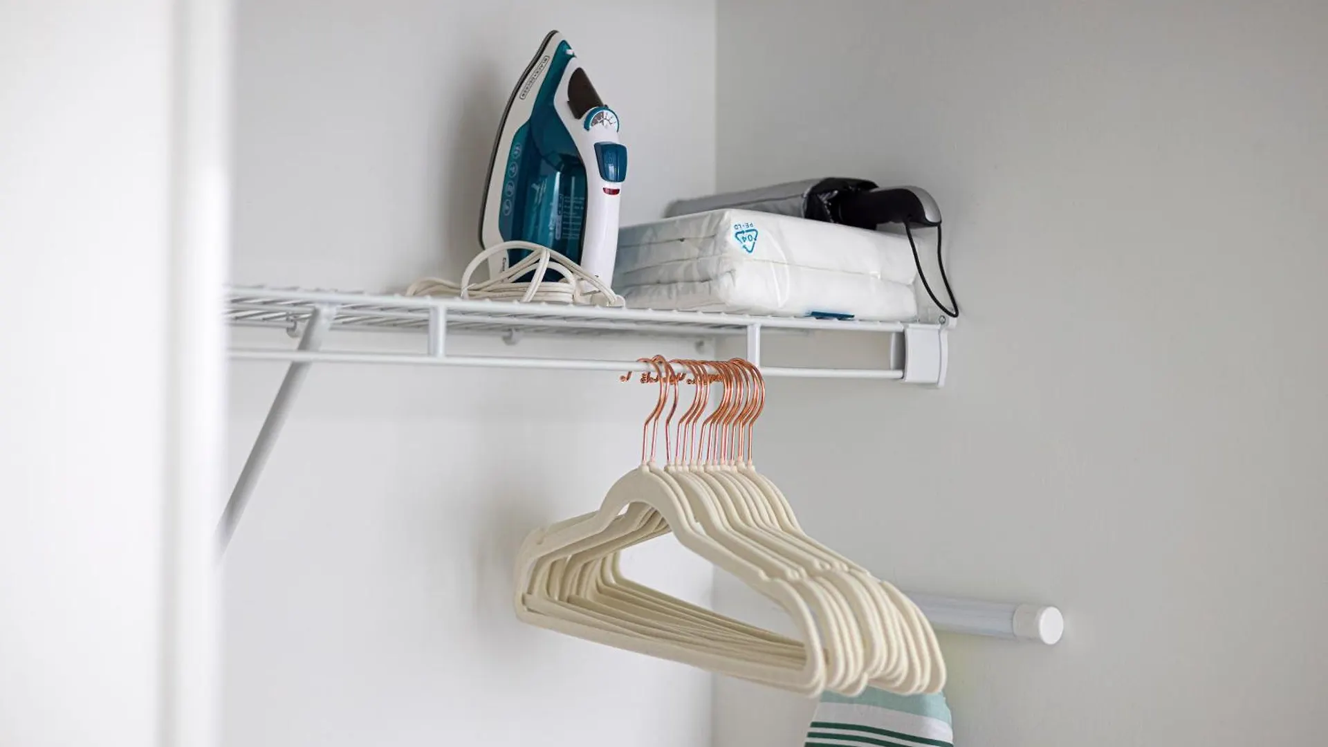 Apartment Luxury And Spacious Suite Steps To Eaton Center Toronto